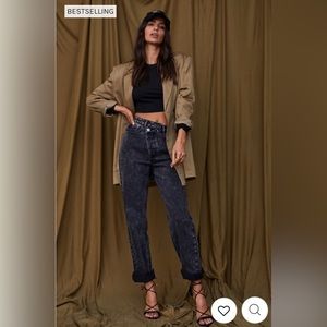 Asymmetrical jeans